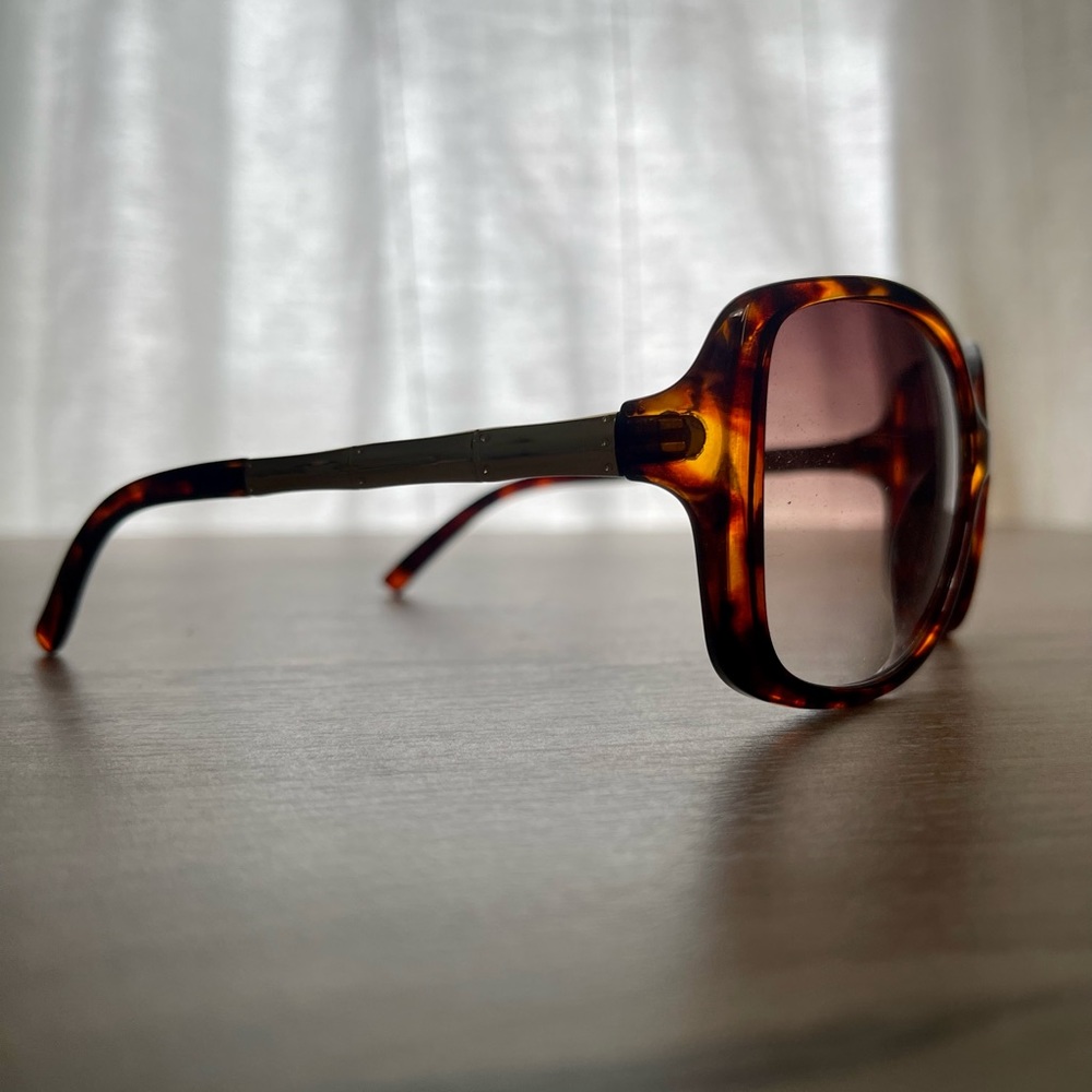 Women’s sunglasses